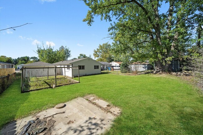 Building Photo - 1515 Highland Ave