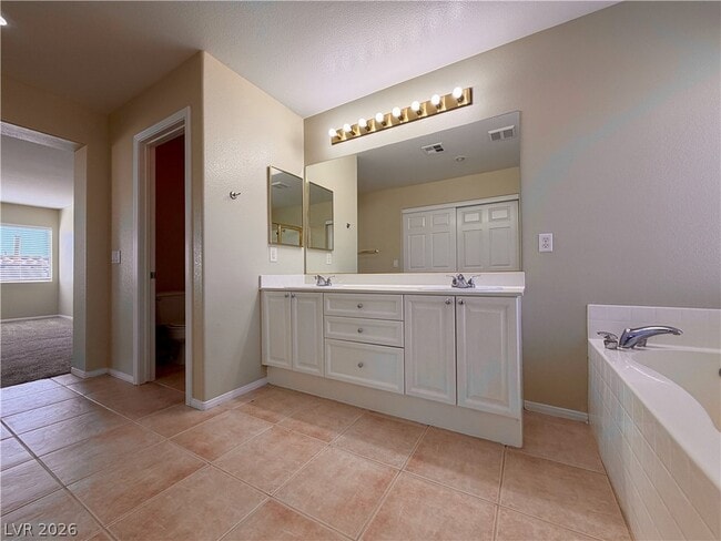 Building Photo - 246 Duck Hollow Ave