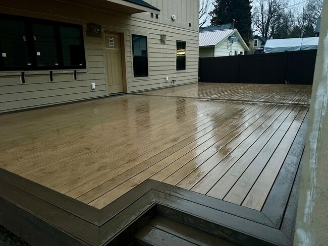 Building Photo - 1062 N A St