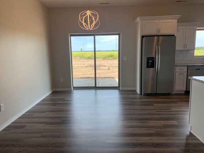 Building Photo - Brand New Spacious 2-Story with 3 bedrooms/2.5 bathrooms in North Lincoln