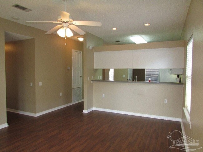 Building Photo - 1531 Newcastle Way