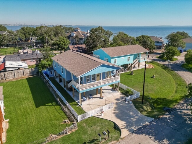 Building Photo - 108 Bay Oaks Dr