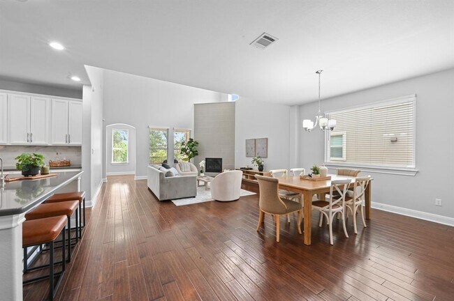 Building Photo - 15909 Villa Frontera Dr