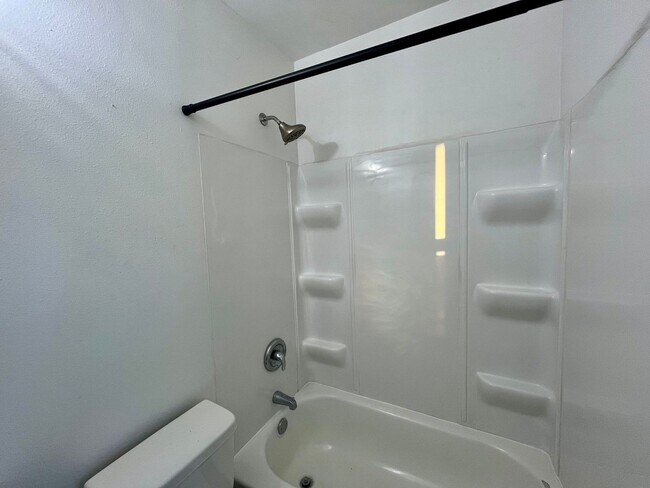 Building Photo - 3 Bed 1 Bath Single Family Home in Wausau