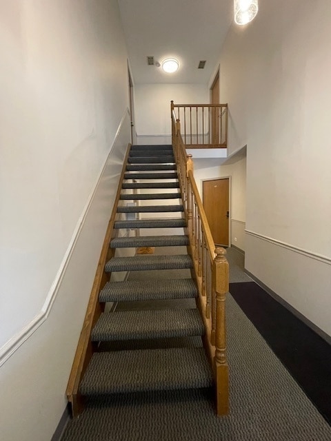 Building Photo - 624 Berkley Ct