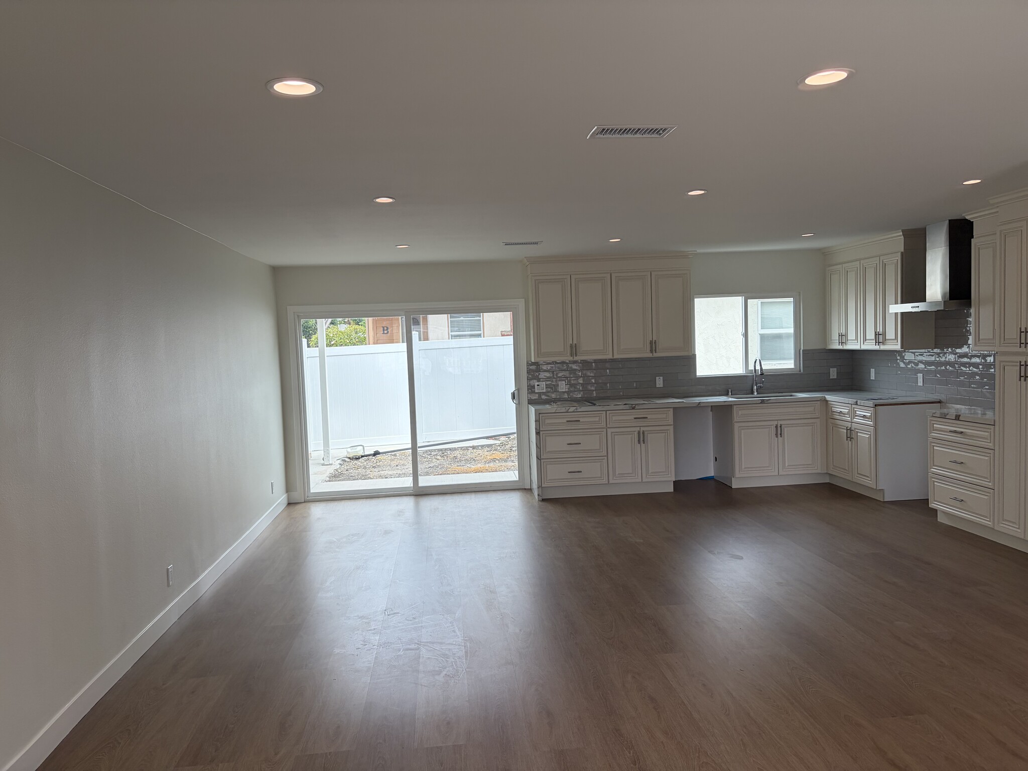 Building Photo - 2641 Elden Ave