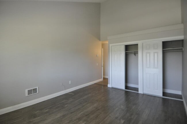 Building Photo - 4022 Layang Layang Cir