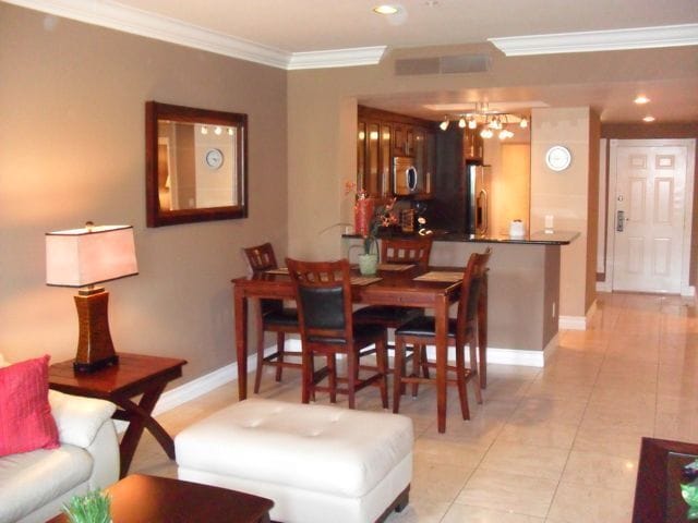 Building Photo - Meridian - Fully Furnished Luxury Condo w/Tennis Court & Main Pool Views.