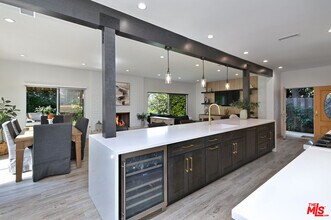 Building Photo - 16142 Bayberry Pl