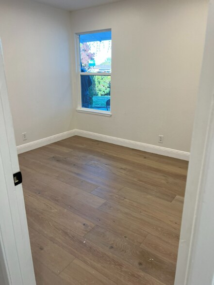 Building Photo - 4274 Galloway St