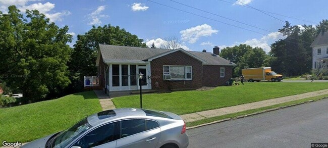 Primary Photo - 501 East St