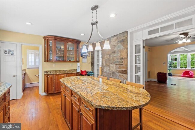 Building Photo - 4613 Langdrum Ln