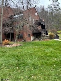 Building Photo - 9 Augusta Dr