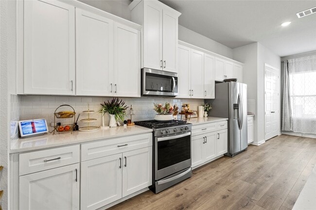 Building Photo - 7557 Sheboygan Ave