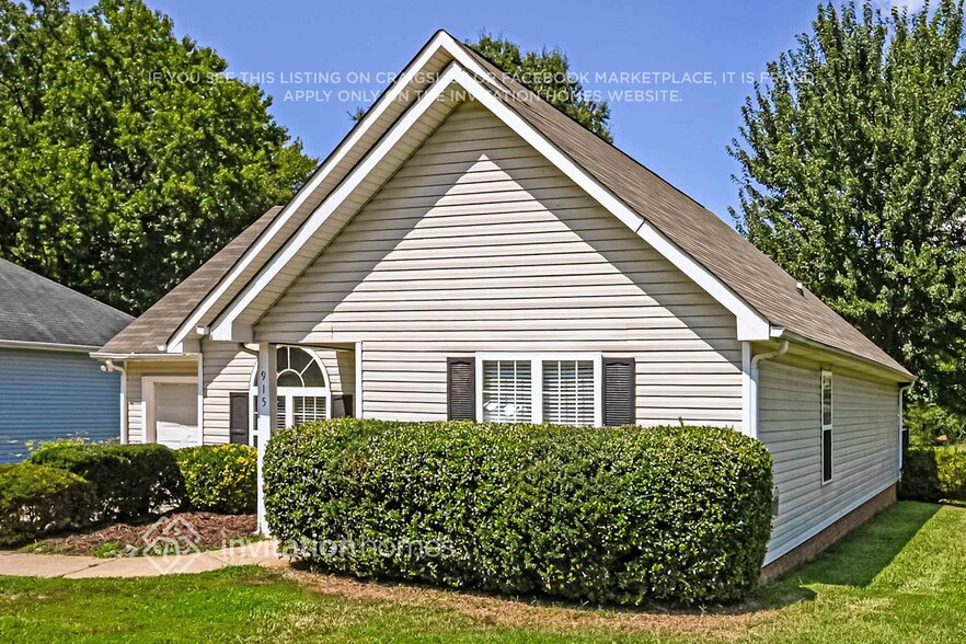 Building Photo - 915 Jordans Pond Ln