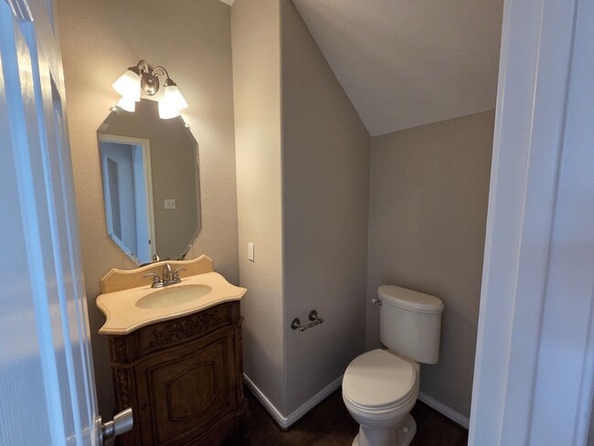 Building Photo - 20782 Oakhurst Trails Dr