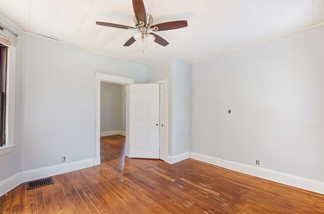 Building Photo - LEASING SPECIAL - sign a 13-month lease by 7/31/2026 and second month is free!