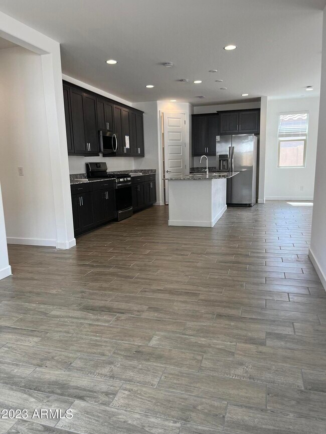 Building Photo - 11148 W Parkway Dr