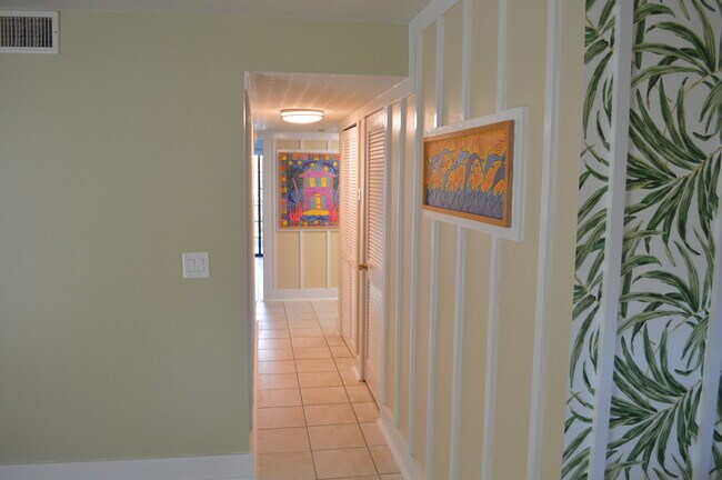 Building Photo - 115 Indian River Dr