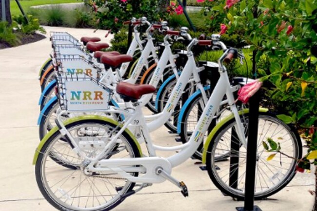 Building Photo - Lakeview Living with Bonus Flex Space & Resort-Style Amenities