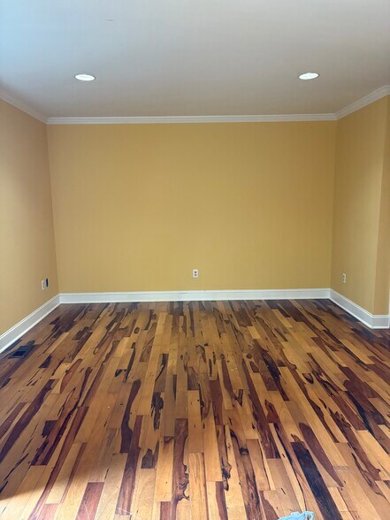 Building Photo - 1261 Watermark Ct