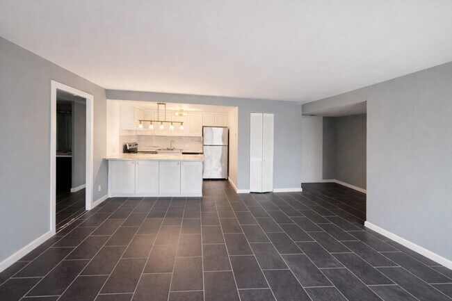 Building Photo - 7510 Hornwood Dr