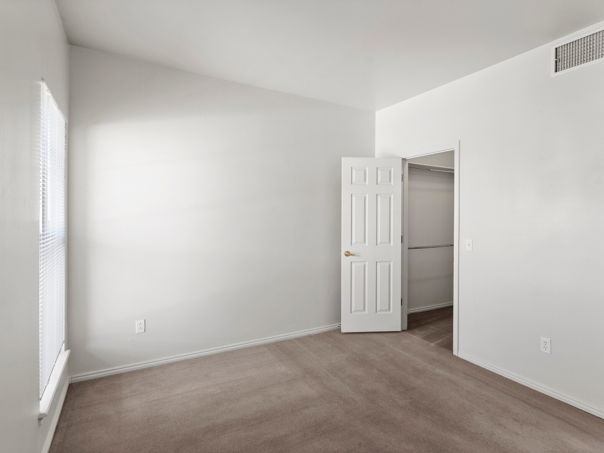 Building Photo - 900 Bitner Rd