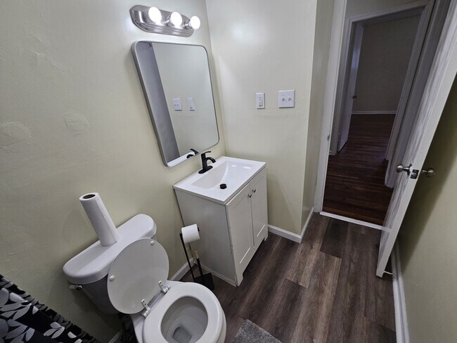 Building Photo - 24630 Alberton Rd