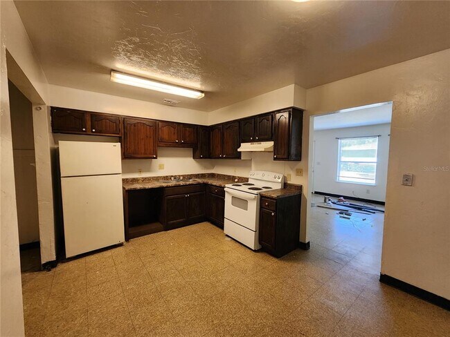 Building Photo - 5817 NW 23rd Terrace