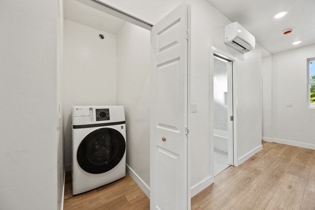 Building Photo - 5008 P St