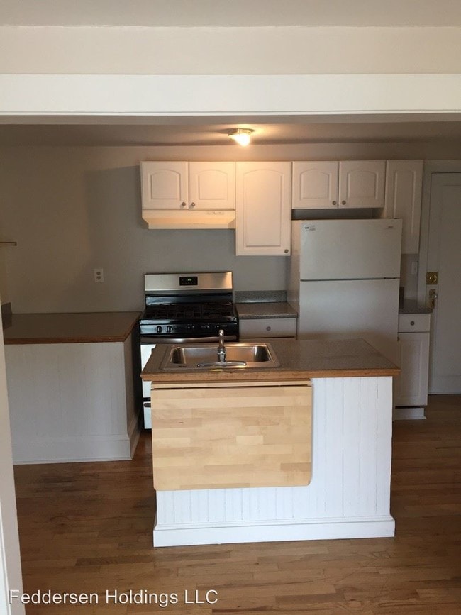 Primary Photo - 2201 Aldrich Ave S