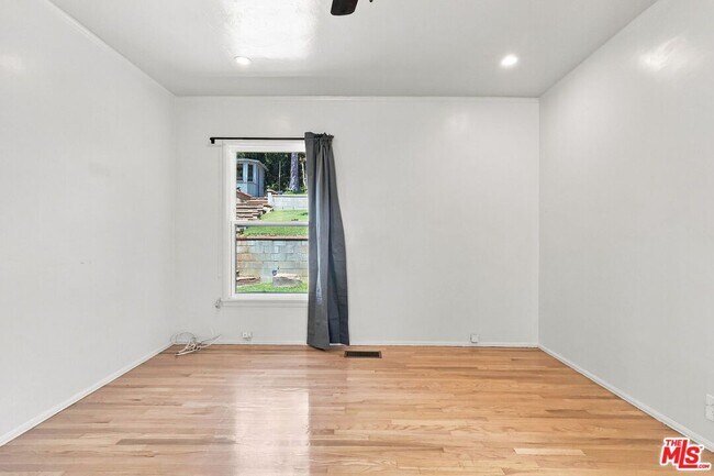 Building Photo - 5412 Marburn Ave