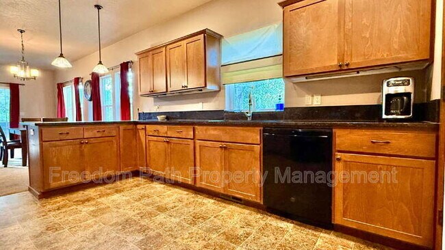 Building Photo - 406 Lundblad Pl