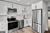 Building Photo - 1515 Marlborough Ct