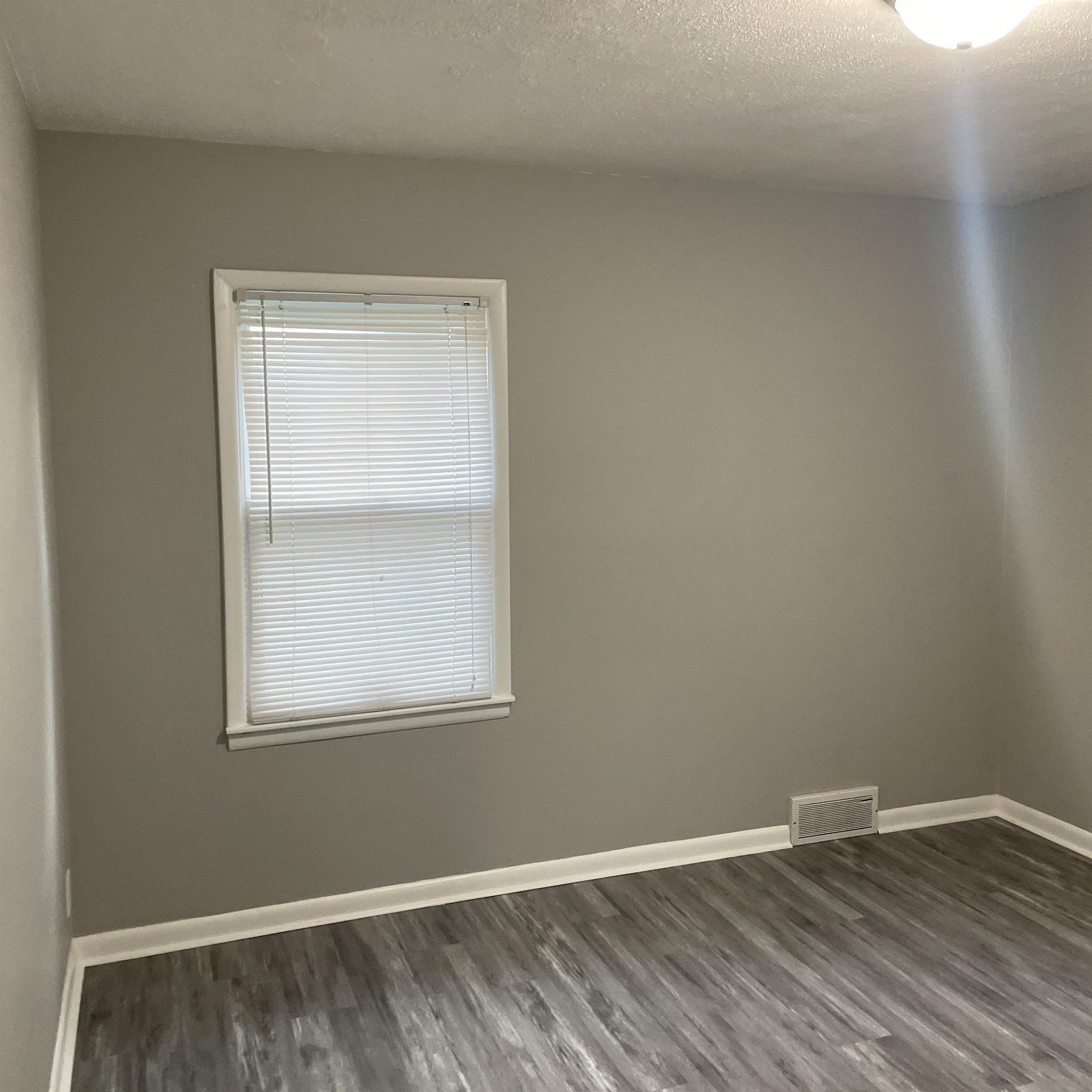 Building Photo - 5707 N 35th St