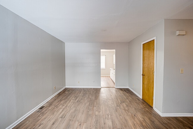 Building Photo - 1209 Gage St