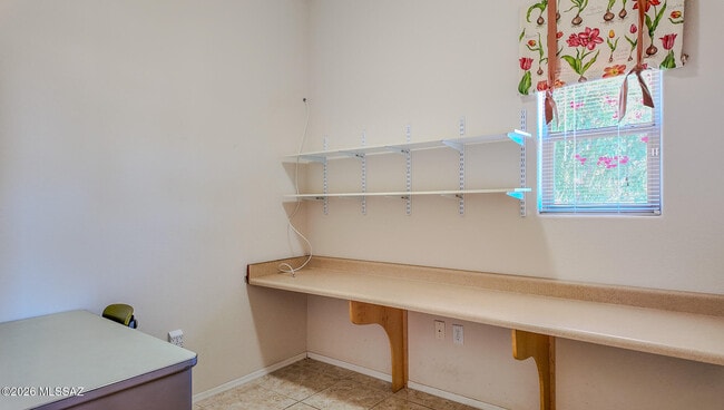 Building Photo - 4579 S Camino del Tejon