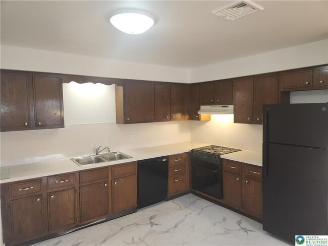 Building Photo - 2827 W 28th St