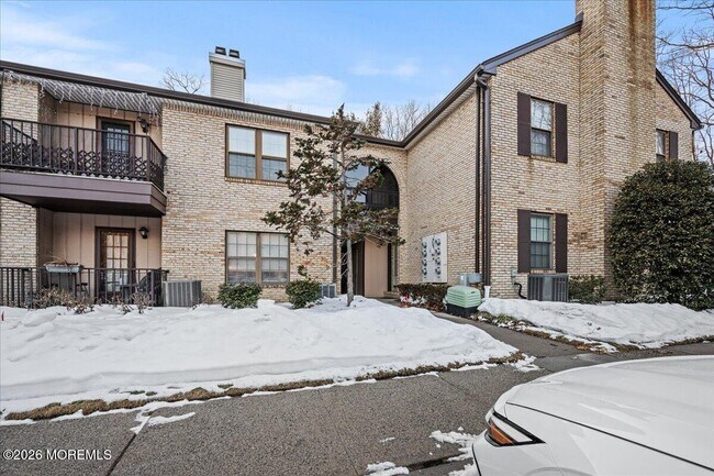 Building Photo - 203 Wellington Pl