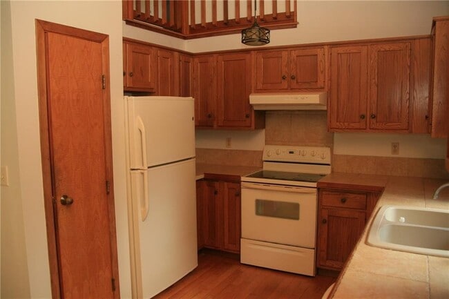 Building Photo - 225 Brigham Tavern Rd