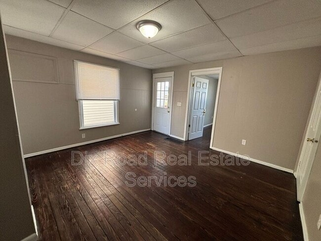 Building Photo - 526 Brandt St