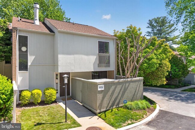 Building Photo - 5276 Pooks Hill Rd