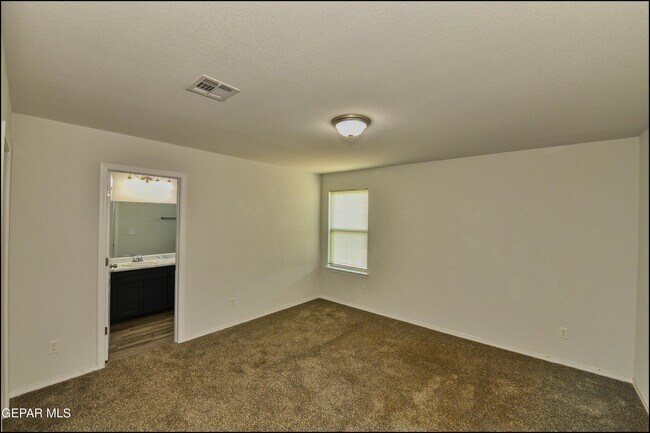 Building Photo - 952 Orangetip Dr