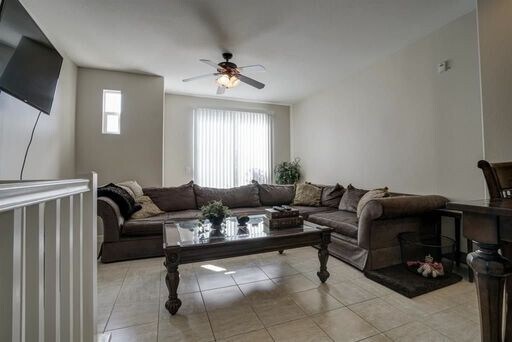Building Photo - 3 Br SanElijoTownhome 2 car garage Granite...