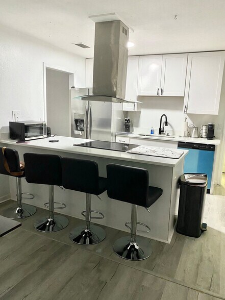 Building Photo - 2412 Talco Hills Dr