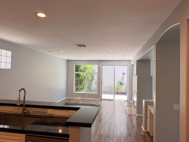 Building Photo - 2872 La Plata Dr