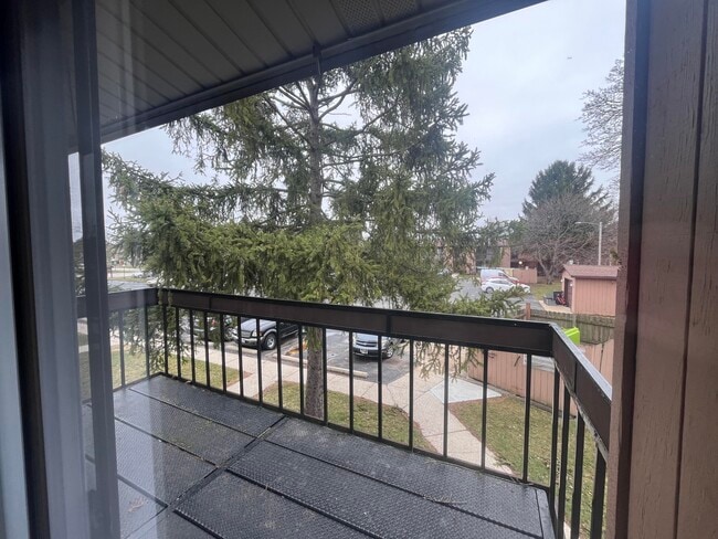 Building Photo - 6179 W Cold Spring Rd