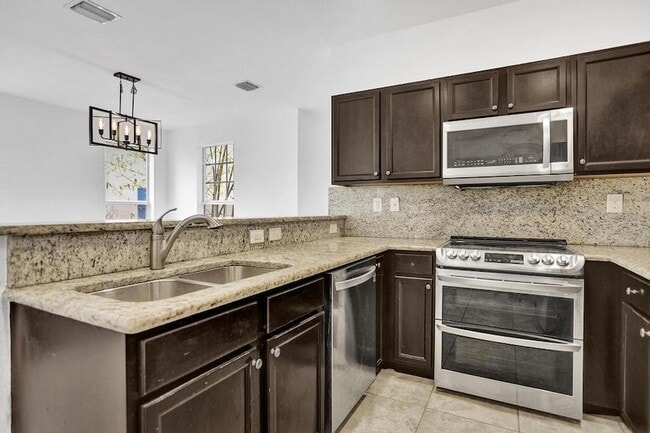 Building Photo - 9081 SW 169th Ct