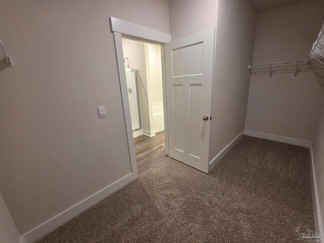 Building Photo - 5839 Sargassum Ln