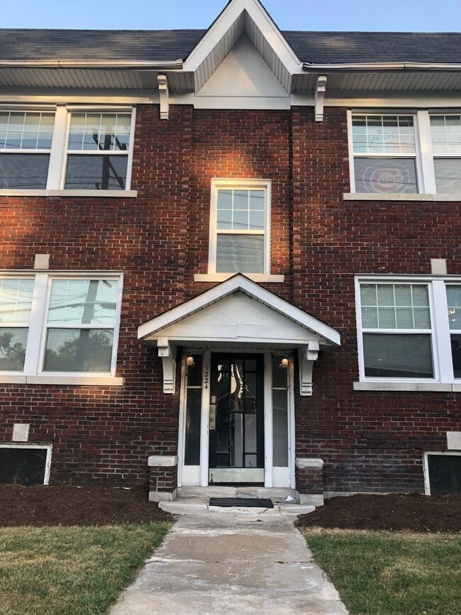 Building Photo - 1224 Tamm Ave